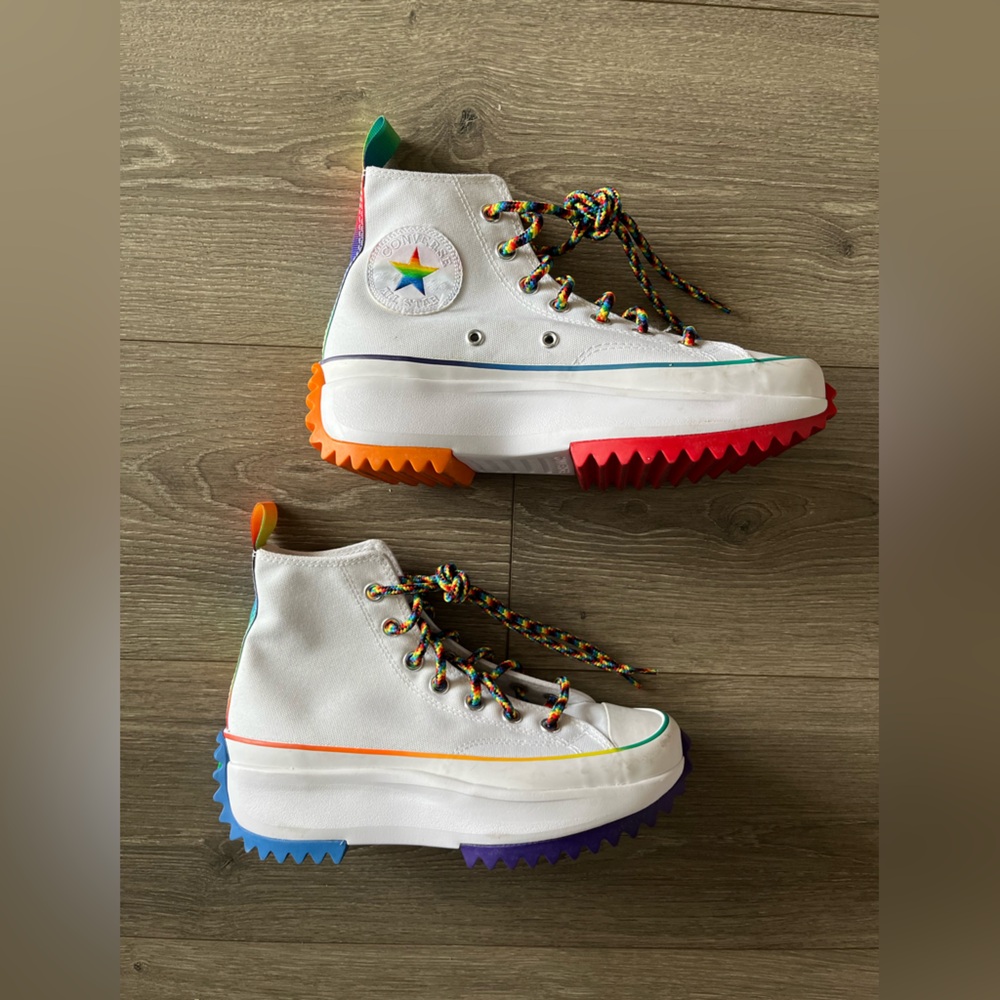 EUC Converse Chuck Taylor Pride Run Star High Hike Sneakers Size 7 Woman/5.5 Men - Picture 2 of 16